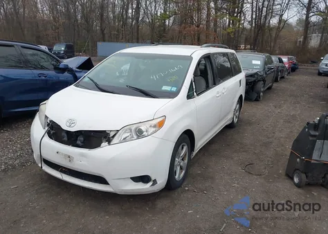 2014 Toyota Sienna Le V6 8 Passenger из США, поврежденный, VIN 5TDKK3DC9ES511199